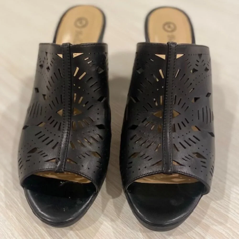 BELLA VITA Leather Laser Cut Peep Toe Slide Heels